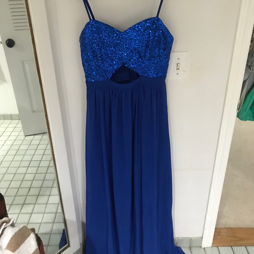 BNWOT Long Prom Dress w/ Thin Strap/strapless
